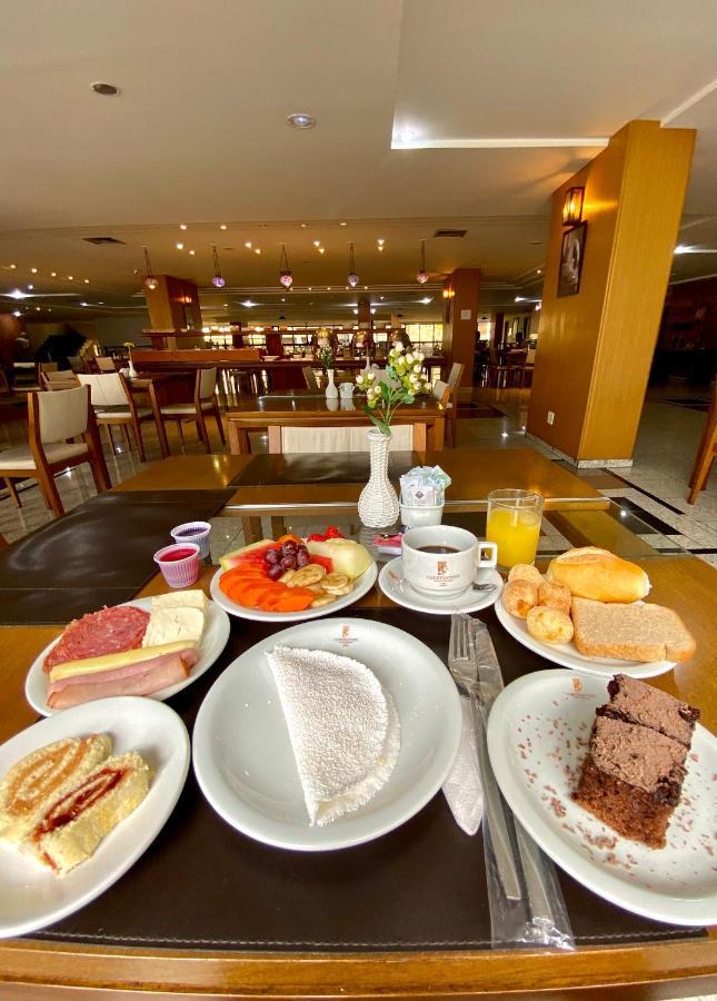 Constantino Hotel E Eventos Juiz de Fora Ngoại thất bức ảnh A typical Brazilian breakfast