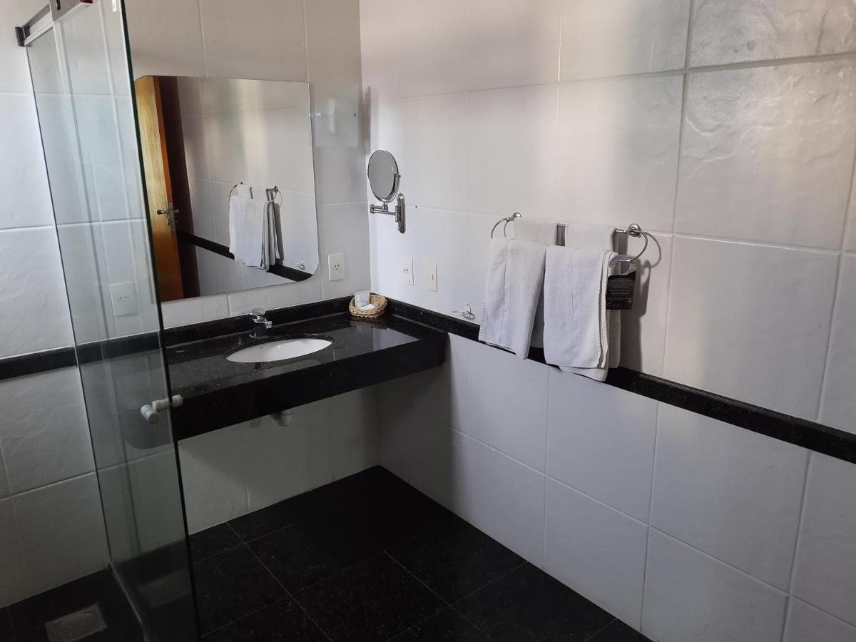 Constantino Hotel E Eventos Juiz de Fora Ngoại thất bức ảnh Bathroom