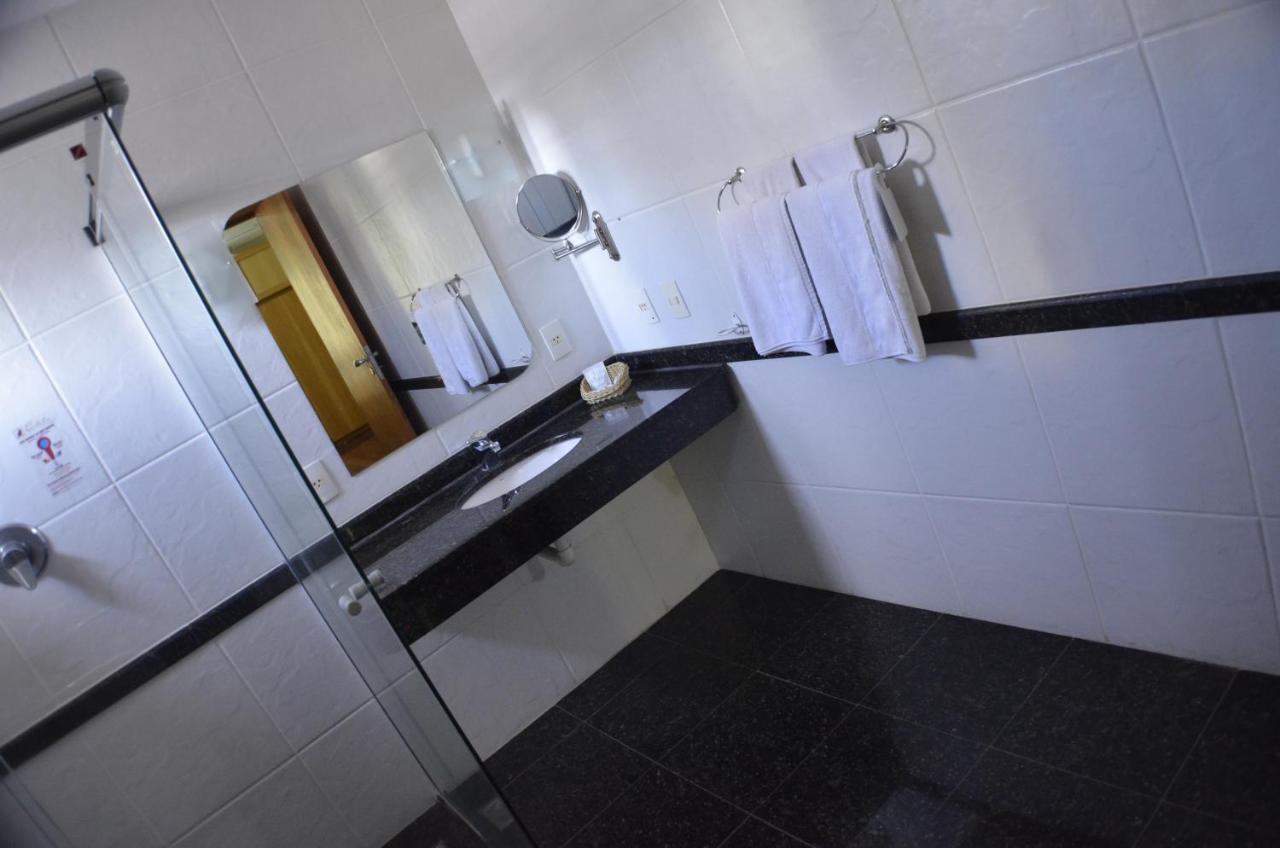 Constantino Hotel E Eventos Juiz de Fora Ngoại thất bức ảnh Bathroom
